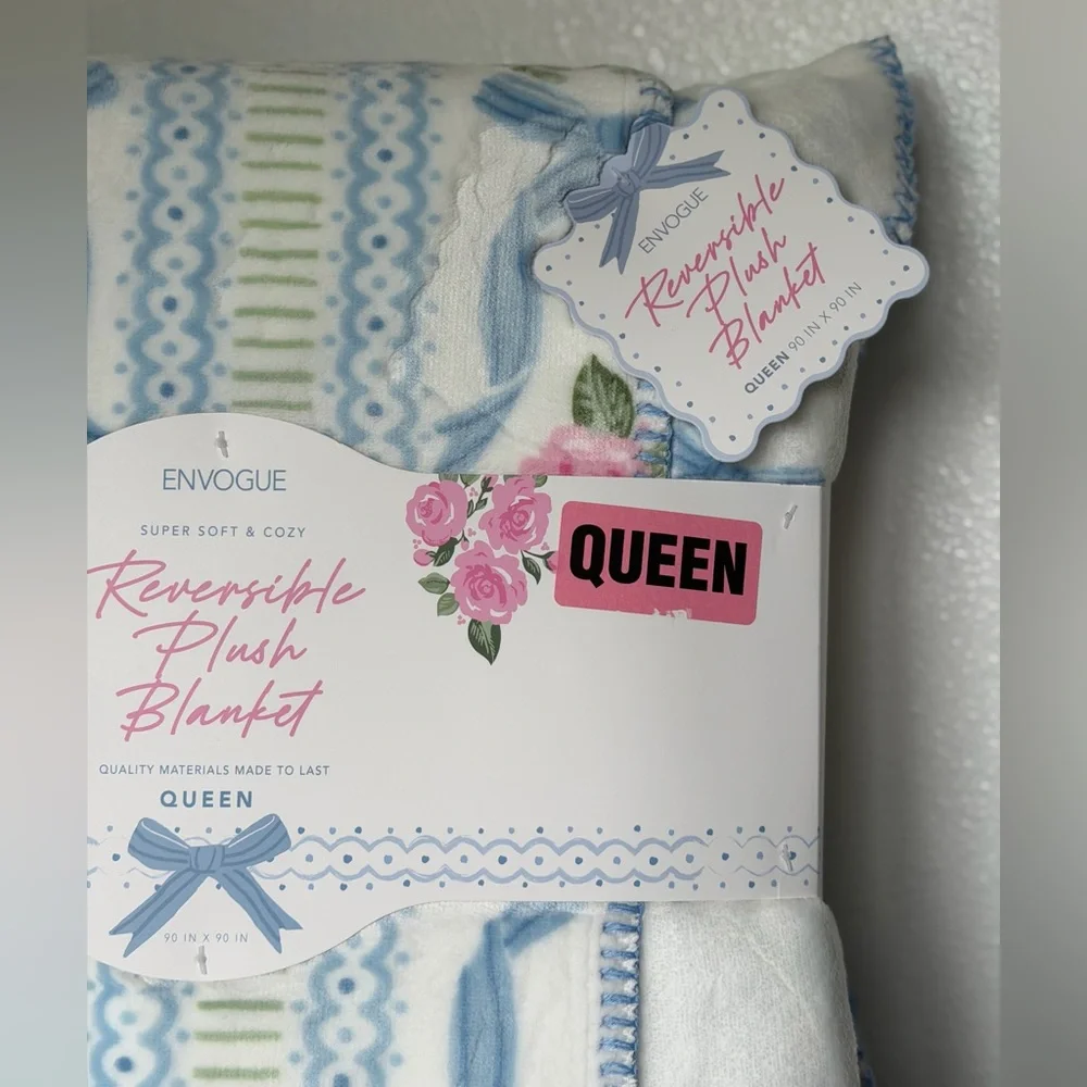 EnVogue loveshackfancy inspired coquette pink rose cottage chic soft plush throw